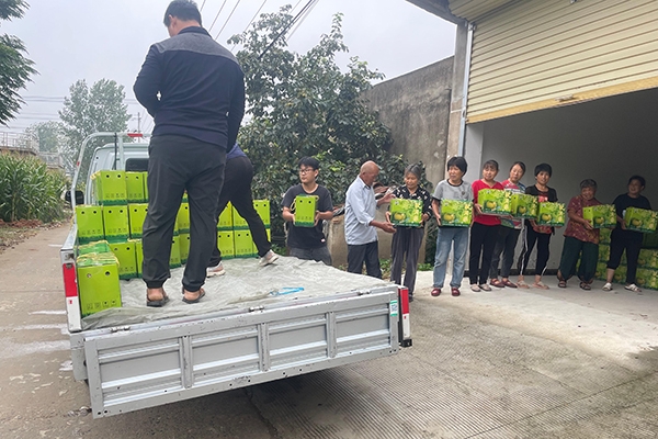 下載 (1) 下載 (1)